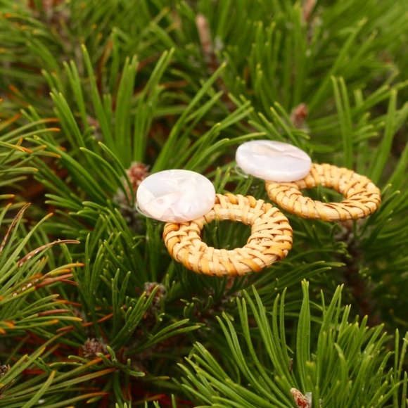 New Handmade Earrings Marble Wood Rattan Ivory - Picture 8 of 9